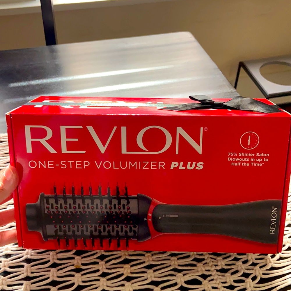 Revlon one step volumizer plus